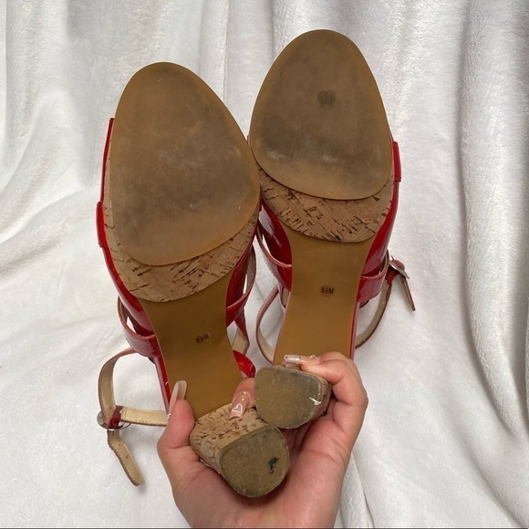 Michael Michael Kors red patent leather strappy chunky cork heel size 8.5 - Picture 3 of 11